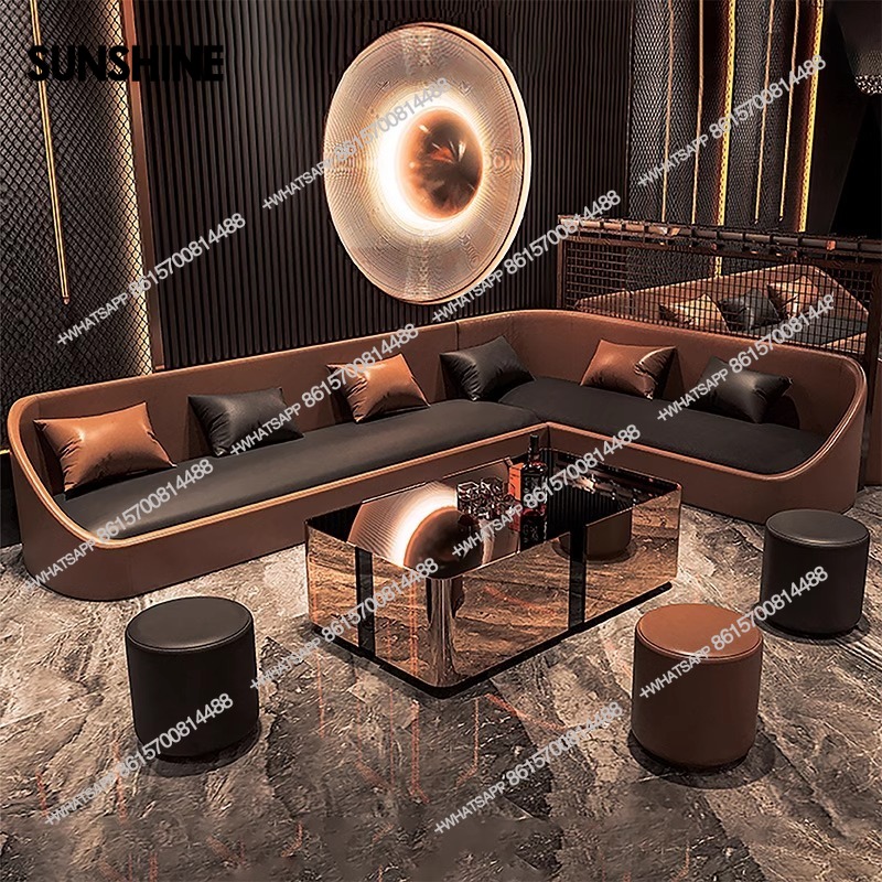 Home Cinema Room Design - Adultos clássico sala de estar sofás